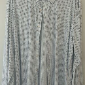 UNTUCKit White Shirt with Blue Dots